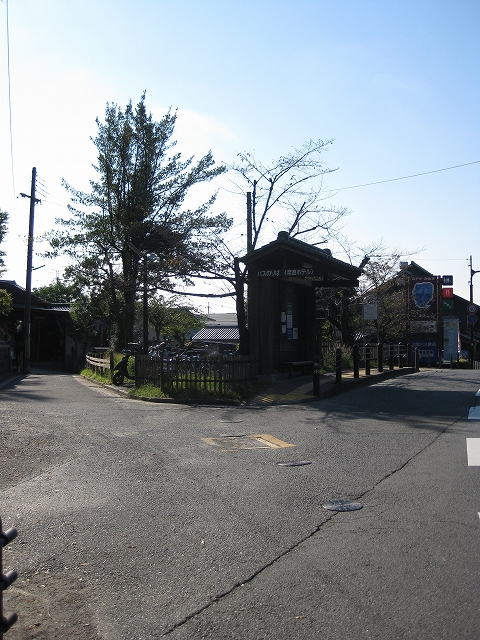 写真：バスのりば近辺（奈良ホテル前）